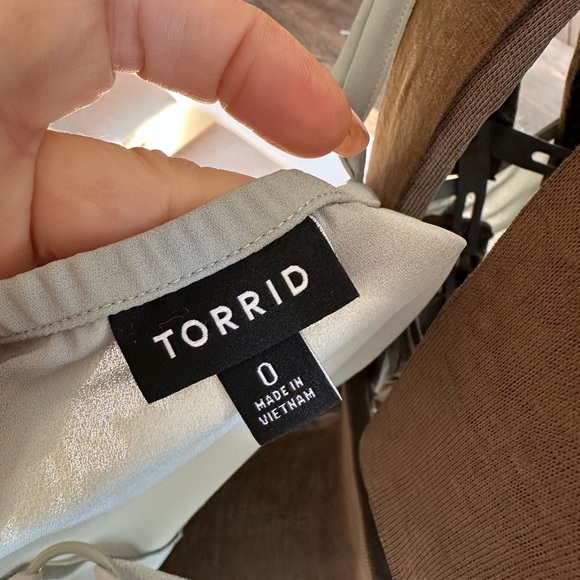 Freaking Adorable Ruffle Cropped Tank - Picture 7 of 7